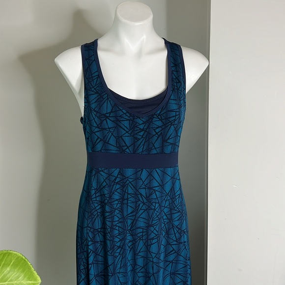 Full Length Tek Gear Athletic Dress size medium - Picture 2 of 7